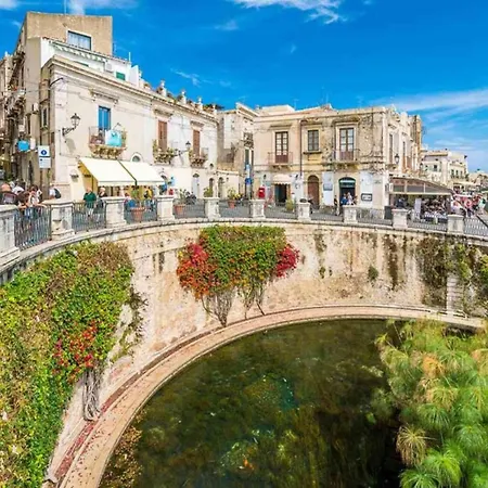 Ortigia Sunset - Xenia Sicily Villas * Syracuse